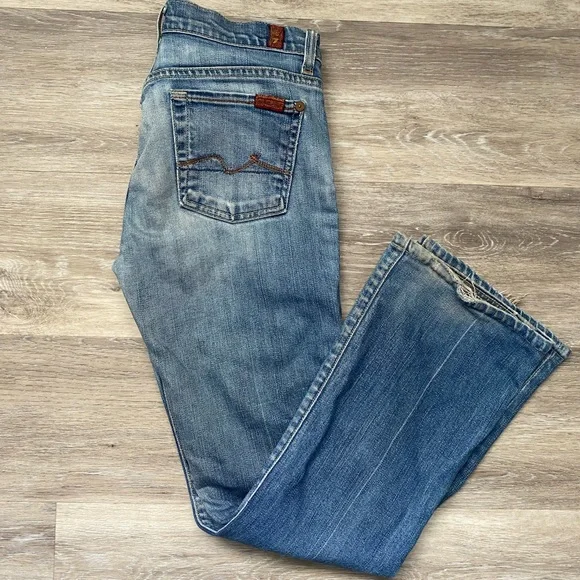 7 For All Mankind Boy Cut Faded Blue Jeans Size 26 - Picture 1 of 12
